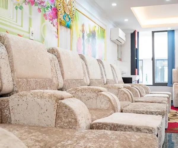 Khách sạn Camellia Tuan Chau 3*